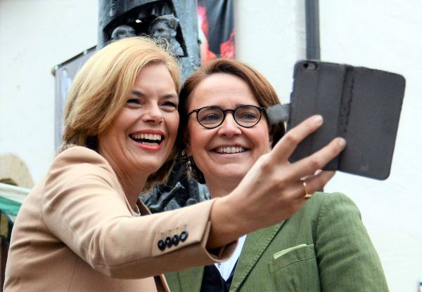 Julia Klöckner und Anette Widmann-Mauz