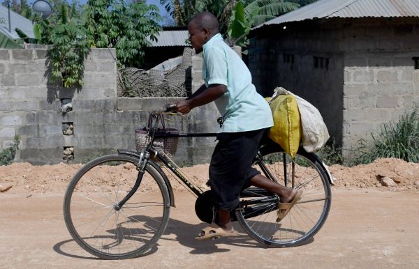 Tanzania Sansibar Gelb