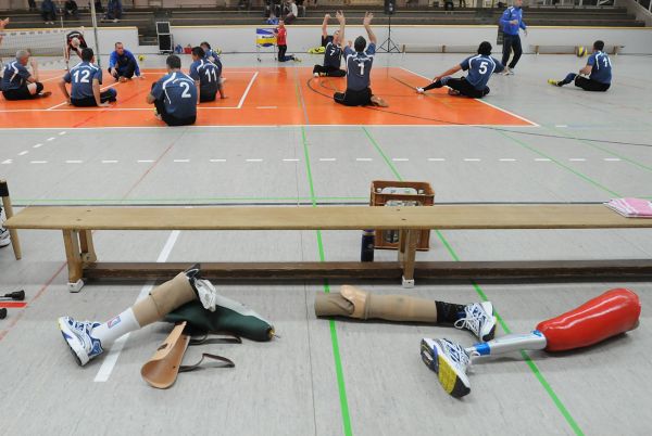 Sitzvolleyball Prothesen Beine