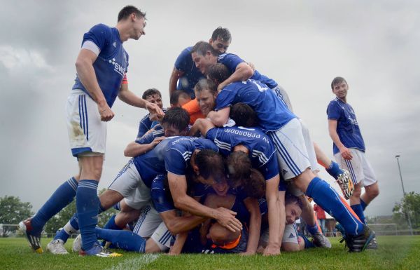 Fußball Meister Jubel A-Liga
