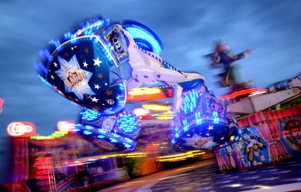 Jahrmarkt Fahrgeschäft Lichter